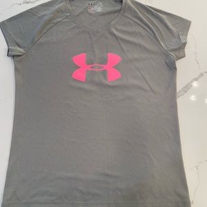 UNDER ARMOUR T-shirt